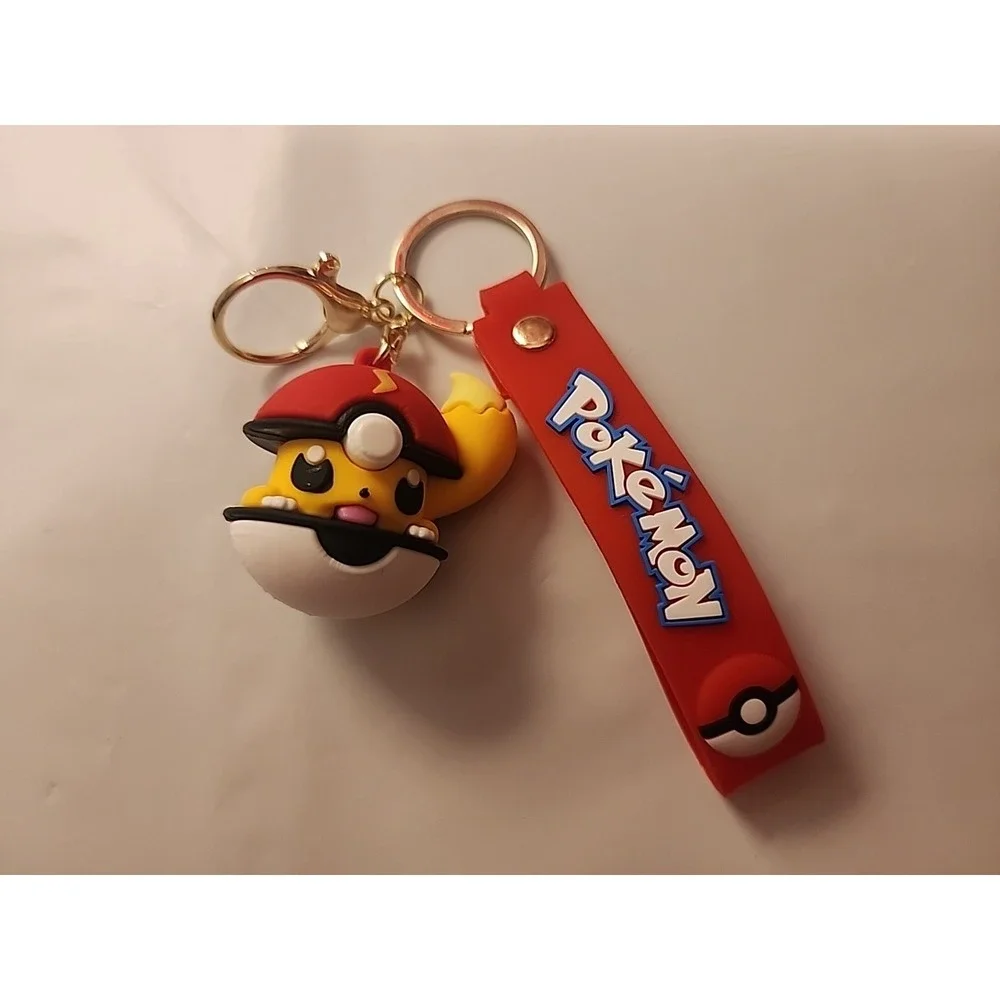 Pokémon Keychain‎ Eevee In Pokémon Ball